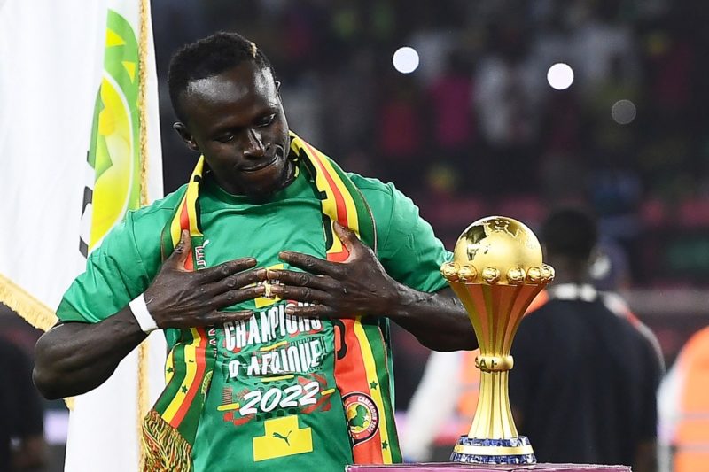 Sadio Mane und der Senegal gewinnen den Afrikanischen Nationen-Pokals (CAN) 2021 gegen Ägypten im Stade d'Olembe in Yaounde am 6. Februar 2022. (Foto von CHARLY TRIBALLEAU / AFP)